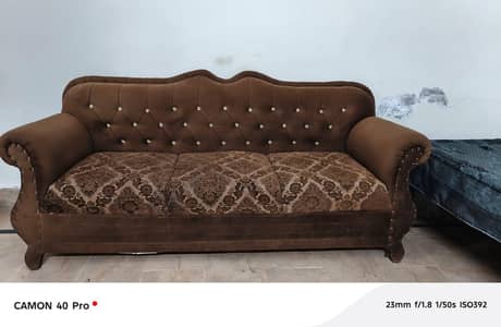 for sale 5 seater sofa set  38000