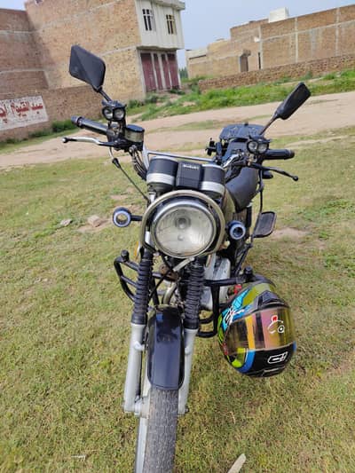 Suzuki GS 150 – 2020 Model (Black)