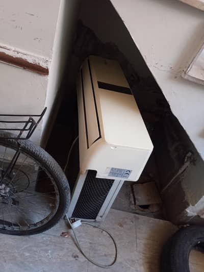1.5 ton AC