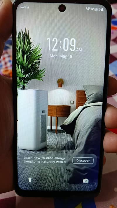 I'm selling my Infinix hot 40i in good condition with box and charger
