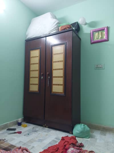 I'm Saling room furniture  3 year uz