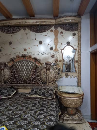 king size bed wall sidetabels dressing & floor
