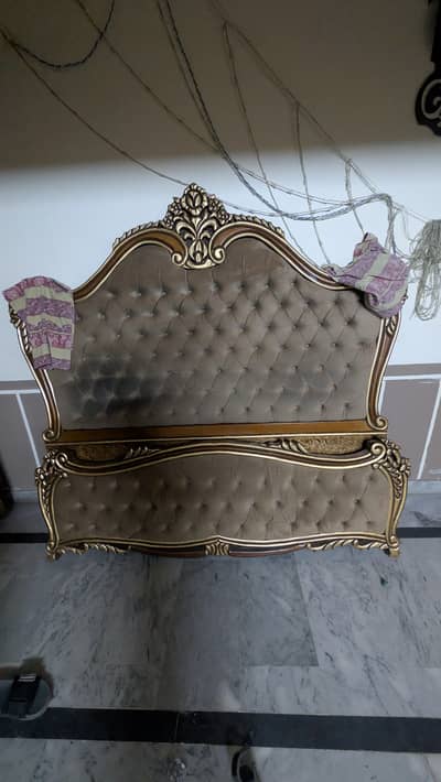 bed set in new condition