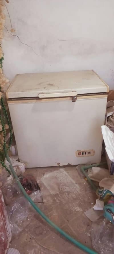 Dawlance Deep Freezer