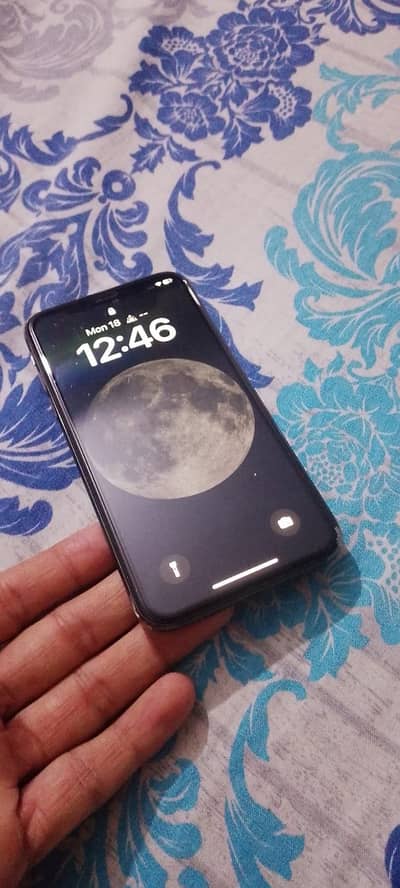 I phone x lush condition