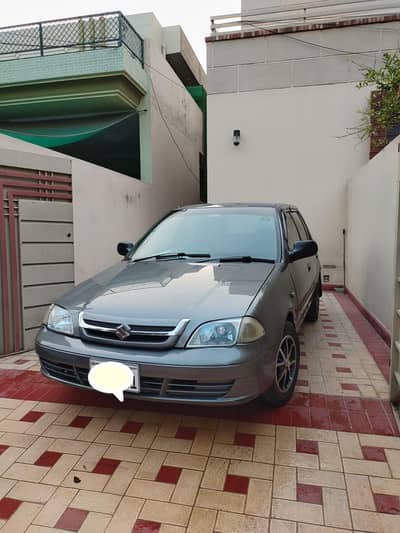 Suzuki cultus is up for sale.