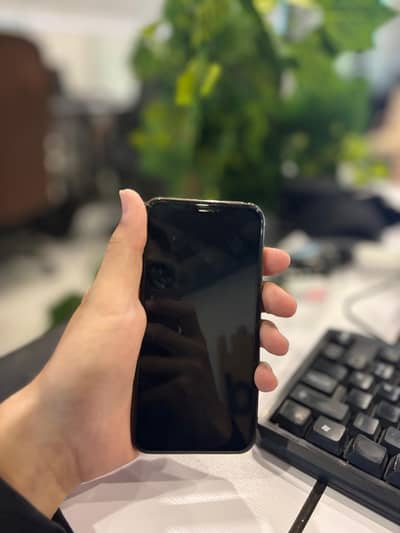 Iphone 11 pro PTA Approved