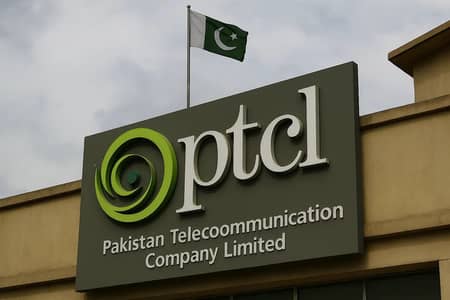 flash fiber ptcl internet available