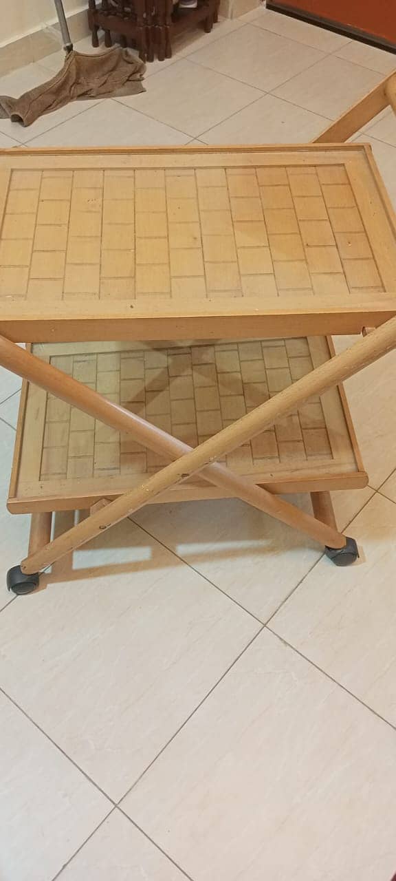 Tea trolley 0