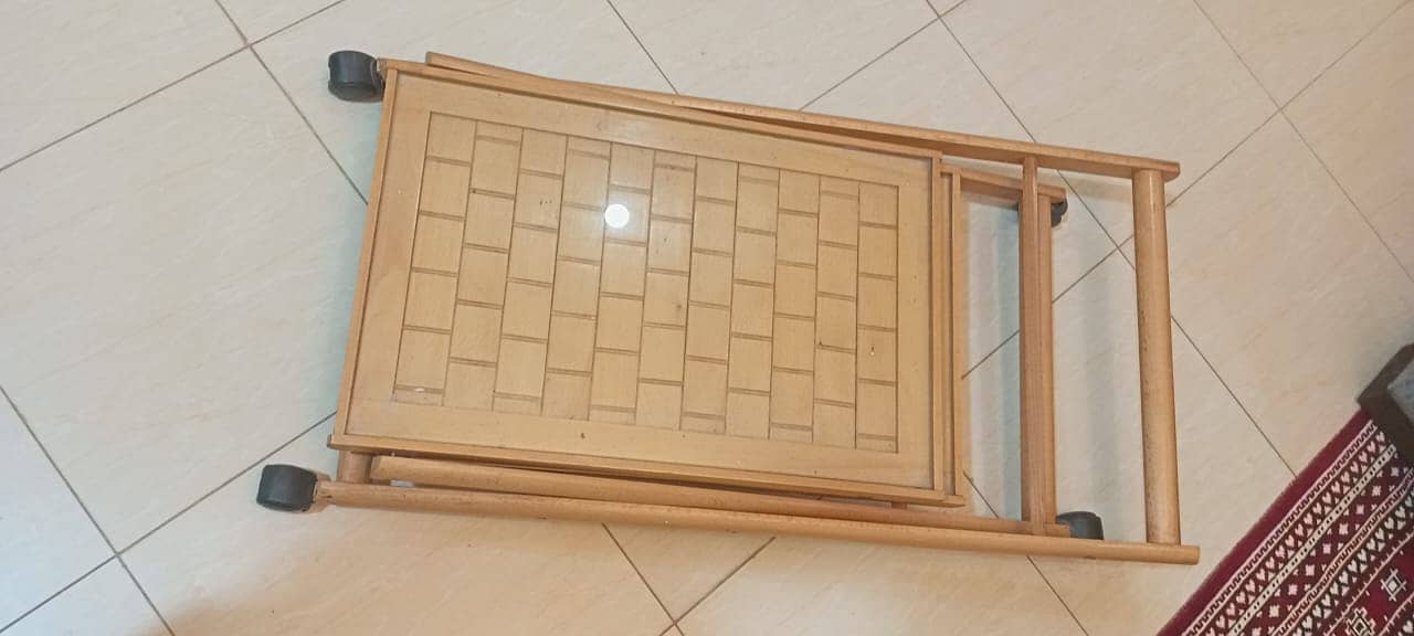 Tea trolley 1