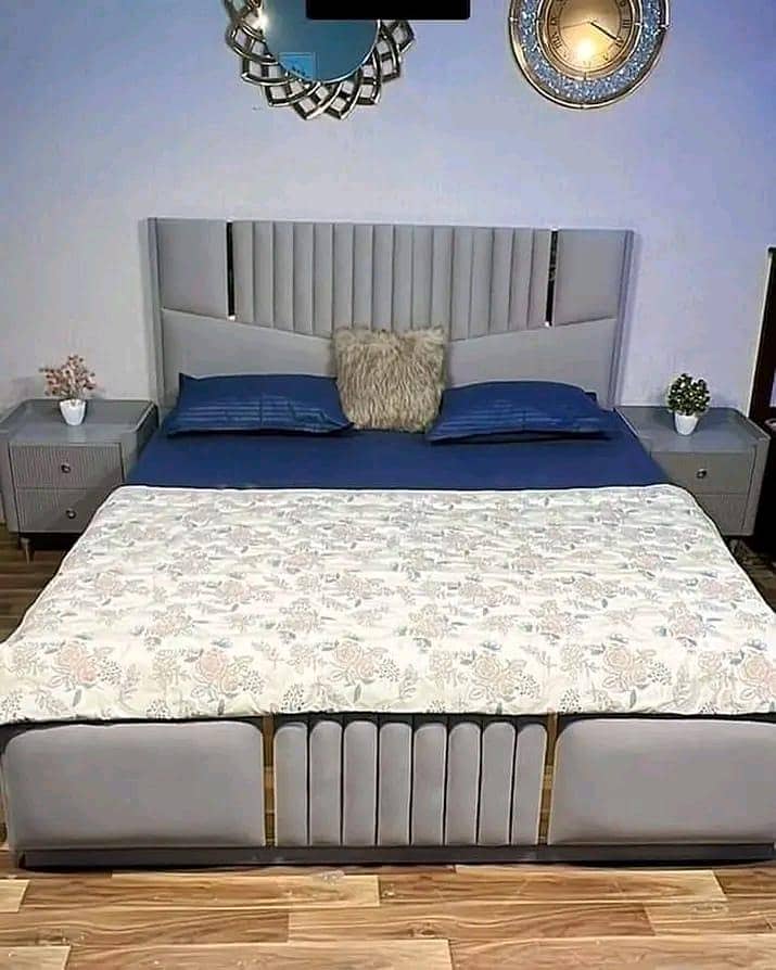 Bed said table with Dressing 5