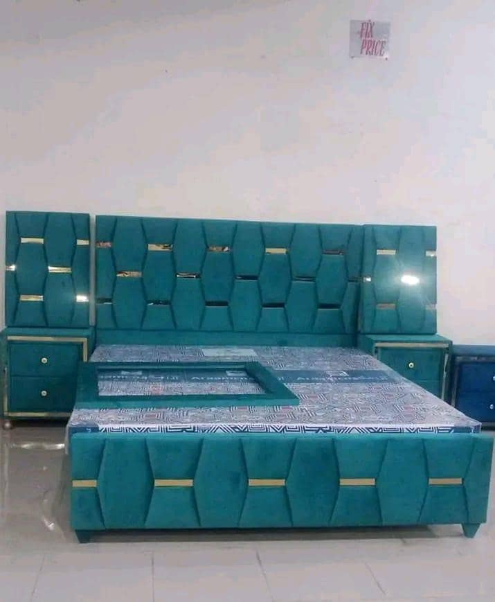 Bed said table with Dressing 14