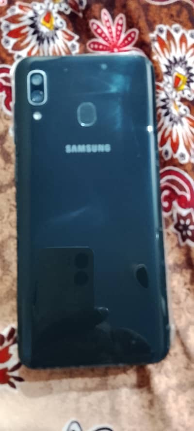 Samsung Galaxy A20