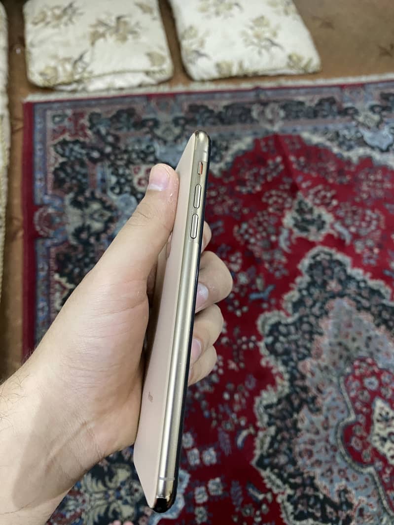 Iphone xs max 6