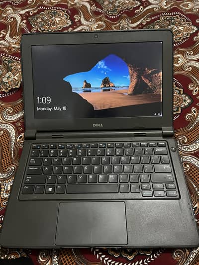 Dell Latitude Laptop  3150 for sale - folding Screen  with Charger