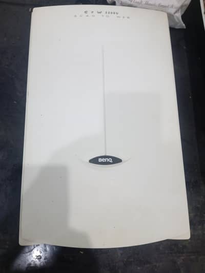 BenQ 3300U Flatbed Scanner.