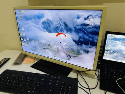 Granple TV and Monitor