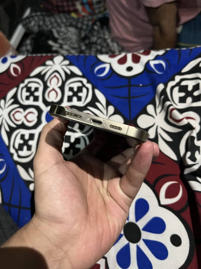 iPhone 12 Pro Max 2