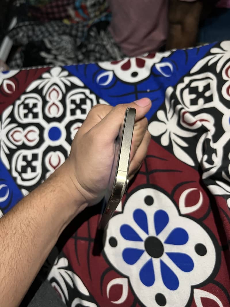 iPhone 12 Pro Max 5