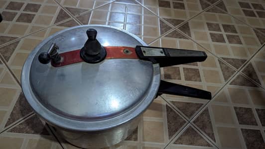 majestic pressure cooker