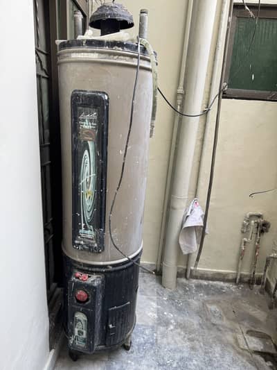 Aroma Electric & Gas Geyser For Sale