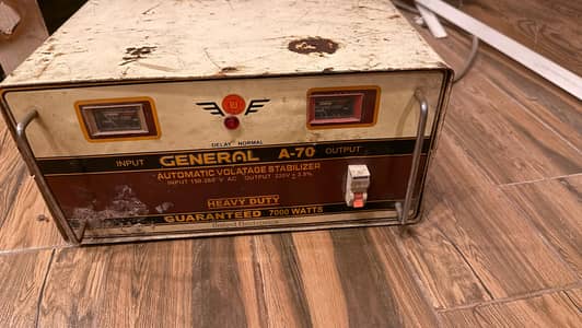 7000 watt voltage stabilizer for sale fully working condition