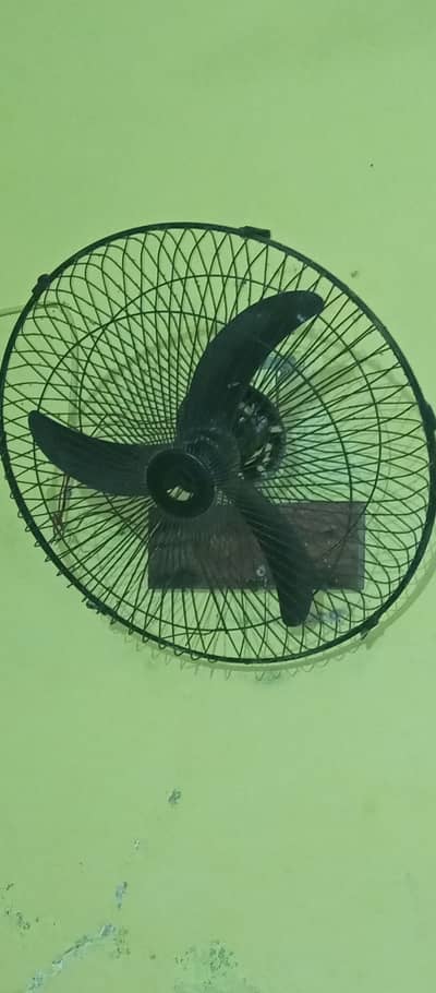 Battery per chalne wala ek high quality fan 12 voltage