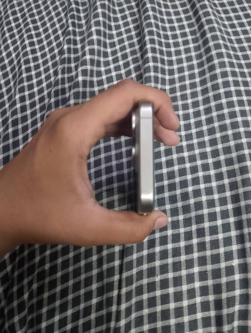 iphone 15 pro 0