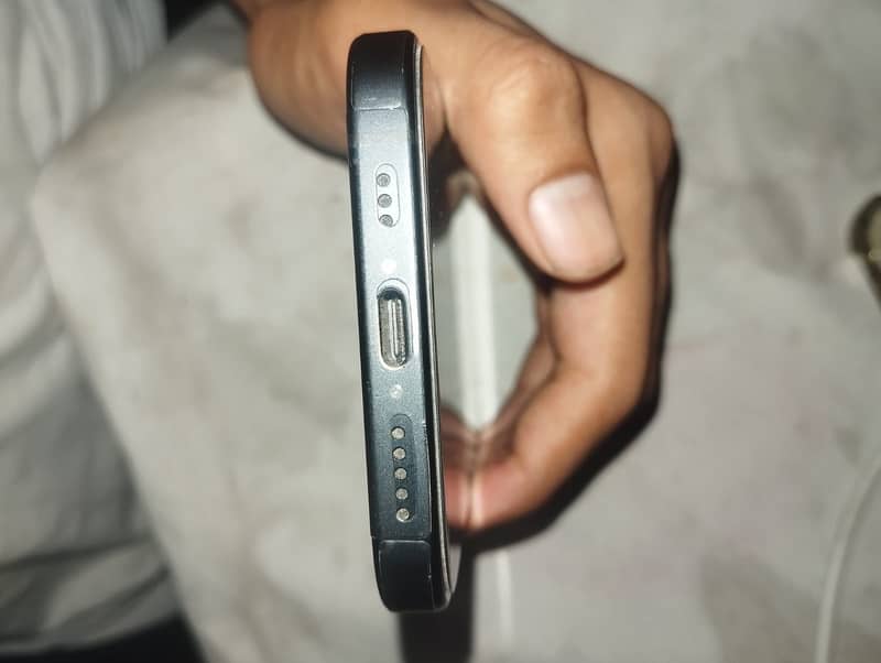 iPhone 15 JV 2