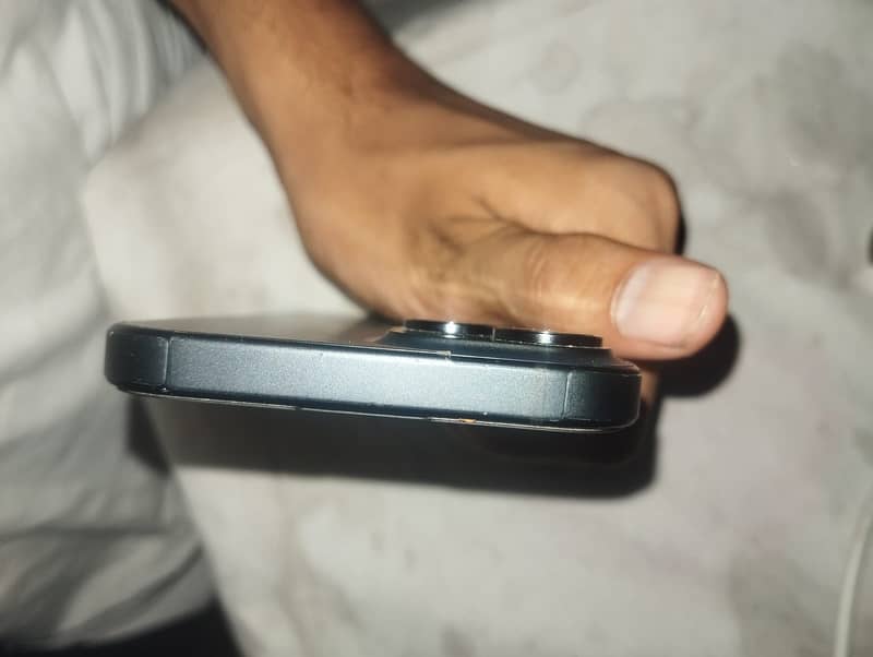 iPhone 15 JV 3