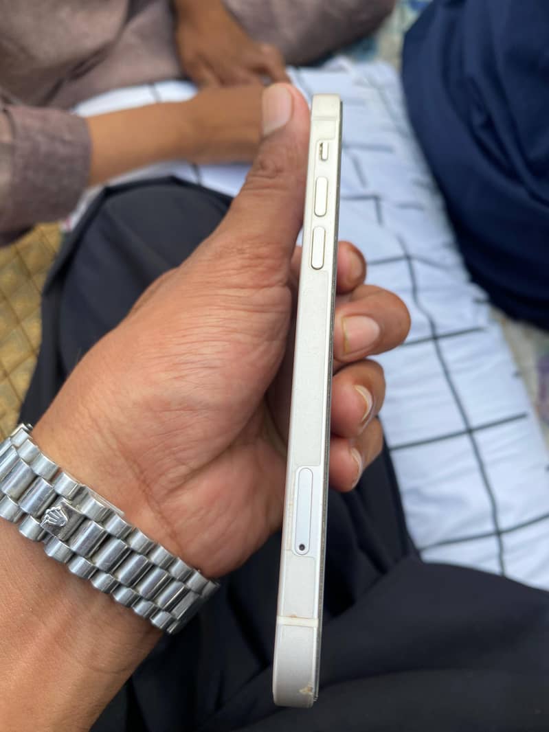 iPhone 12 5
