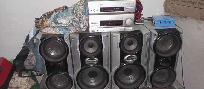 Onkyo Amplifier & Panasonic speaker