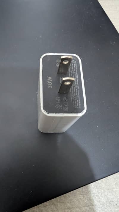 Google Pixel 8 pro charger 30W (1 month used)