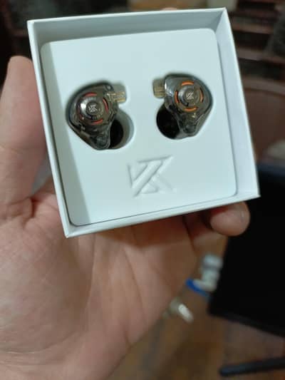 Kz Gale Type- C With Built In Gaming Sound Card Iem