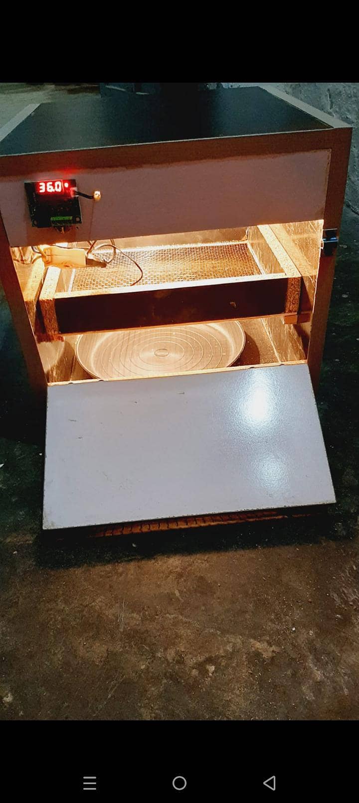 Brooder or incubator or accessories 4