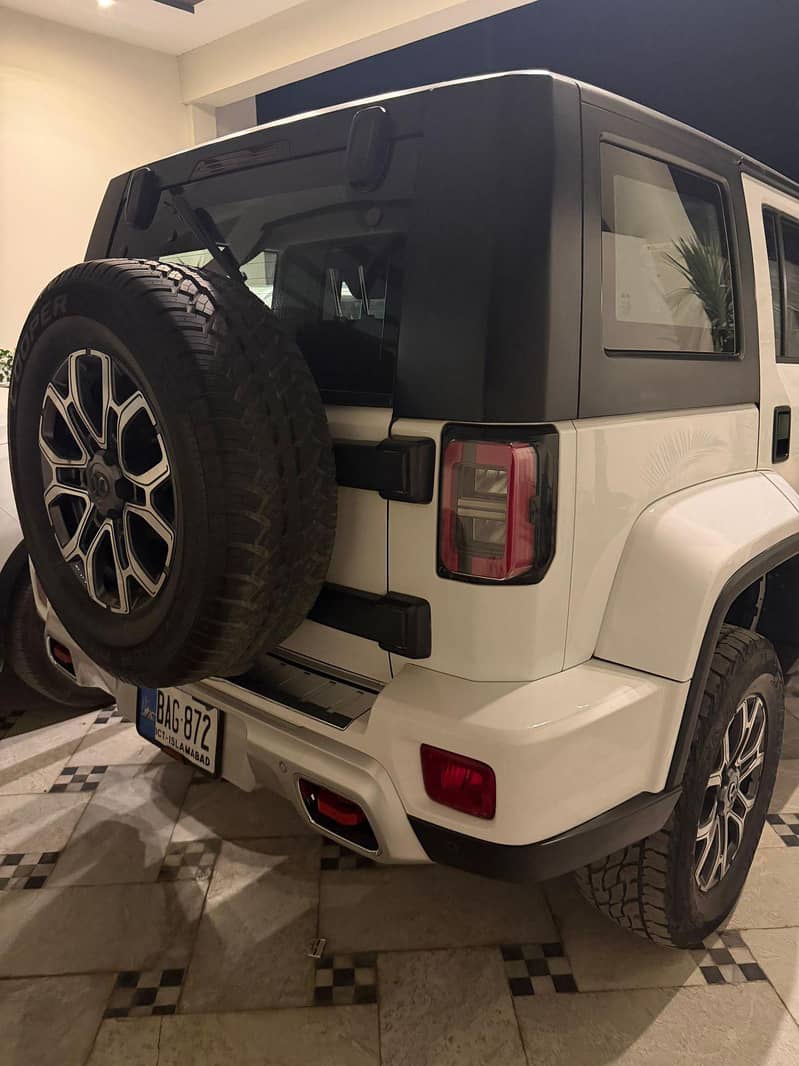BJ40plus 1