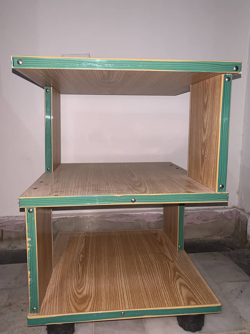 MULTIPURPOSE TABLE FOR SELL 3