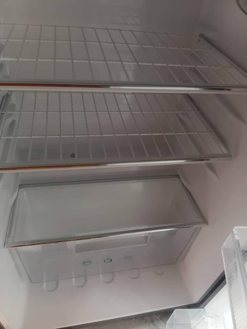 medium size fridge 4
