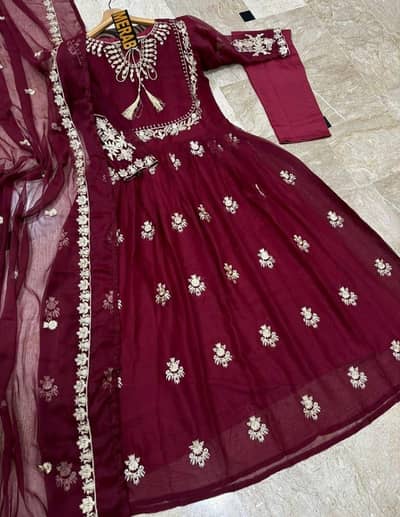 Neck sleeve embroidered maxi 3pc with Dupatta