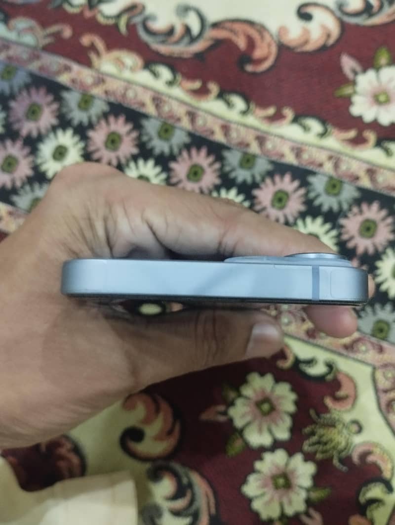 iPhone 14 2