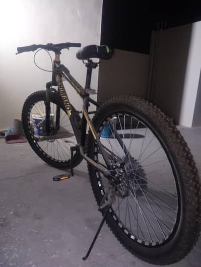 I'm selling my cycle  first read description