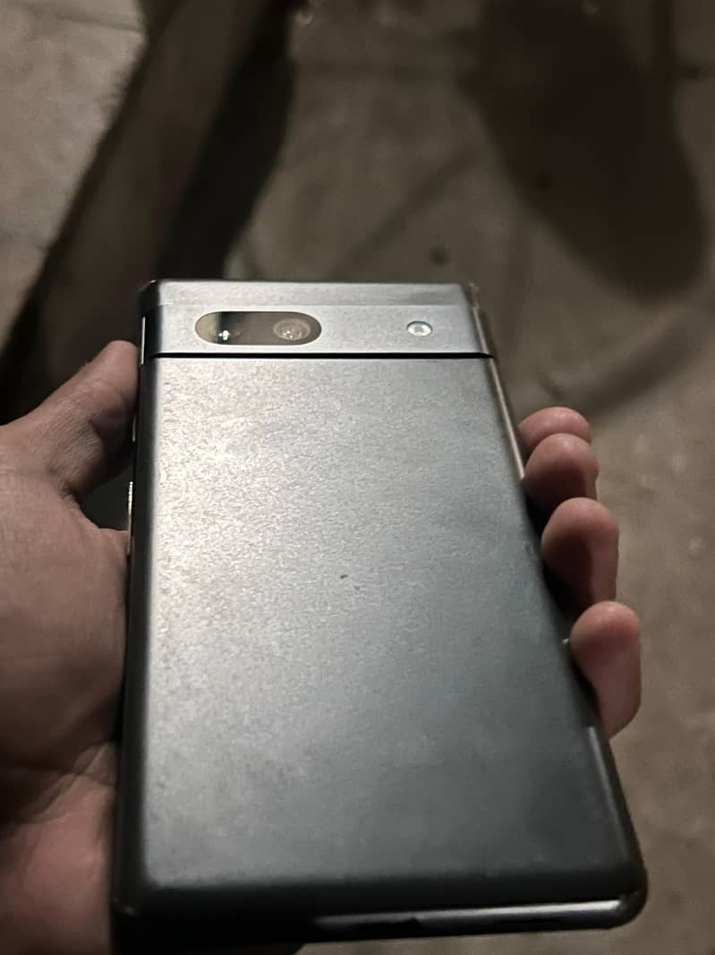 Google pixel 7A 4