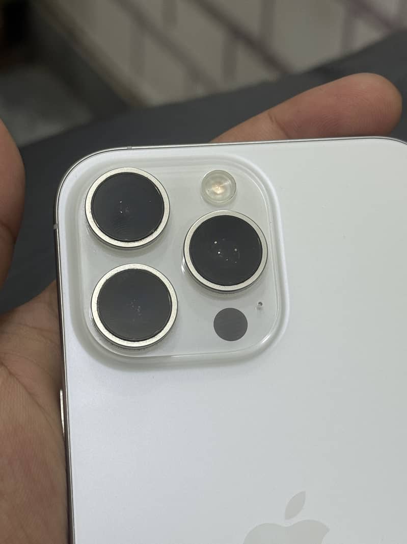 iPhone 16pro max 0