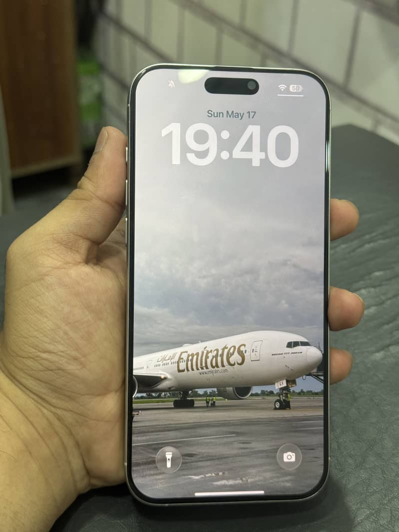 iPhone 16pro max 1