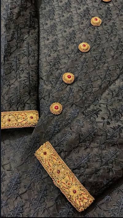 Sherwani turban khussa