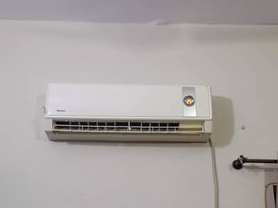 1 ton gree compony non inverter ac for sale