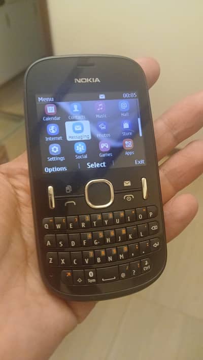 For Sale: Nokia Asha 200 – Classic QWERTY Phone