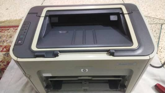 HP laserjet printer 1505n  03114433818