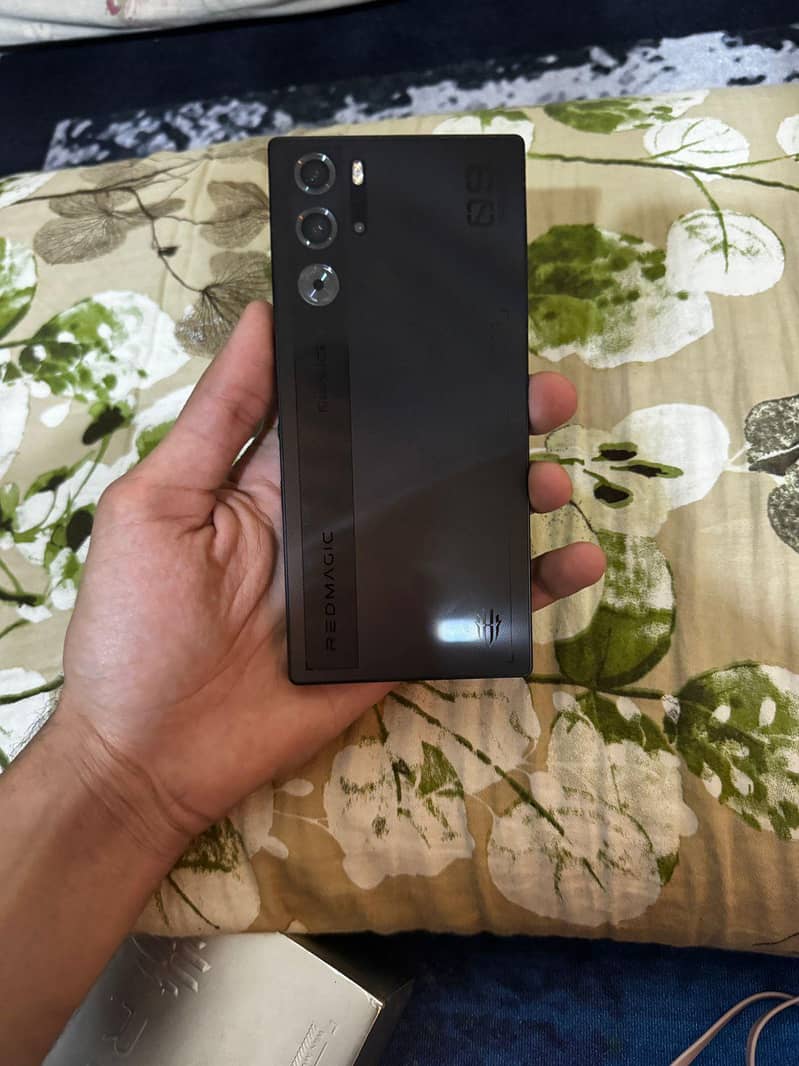 Redmagic 9 pro plus 10/10 condition 1