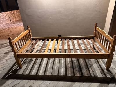 Single bed (imported)